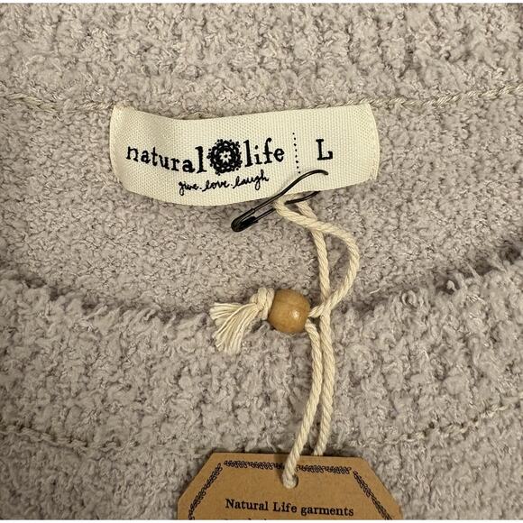 Natural Life Women’s Beige Oversized Cropped Fuzzy Sweater Size Large NWT - Picture 2 of 6